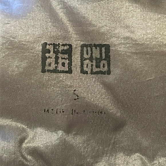 UNIQLO Ultra Light Down Puffer Jacket Coat Hooded Silver Yellow Green Sz Small - Picture 2 of 7